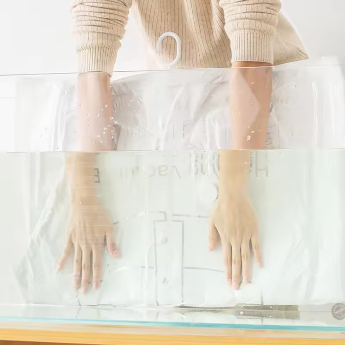 Sacs de rangement sous vide transparents avec crochets et appareil